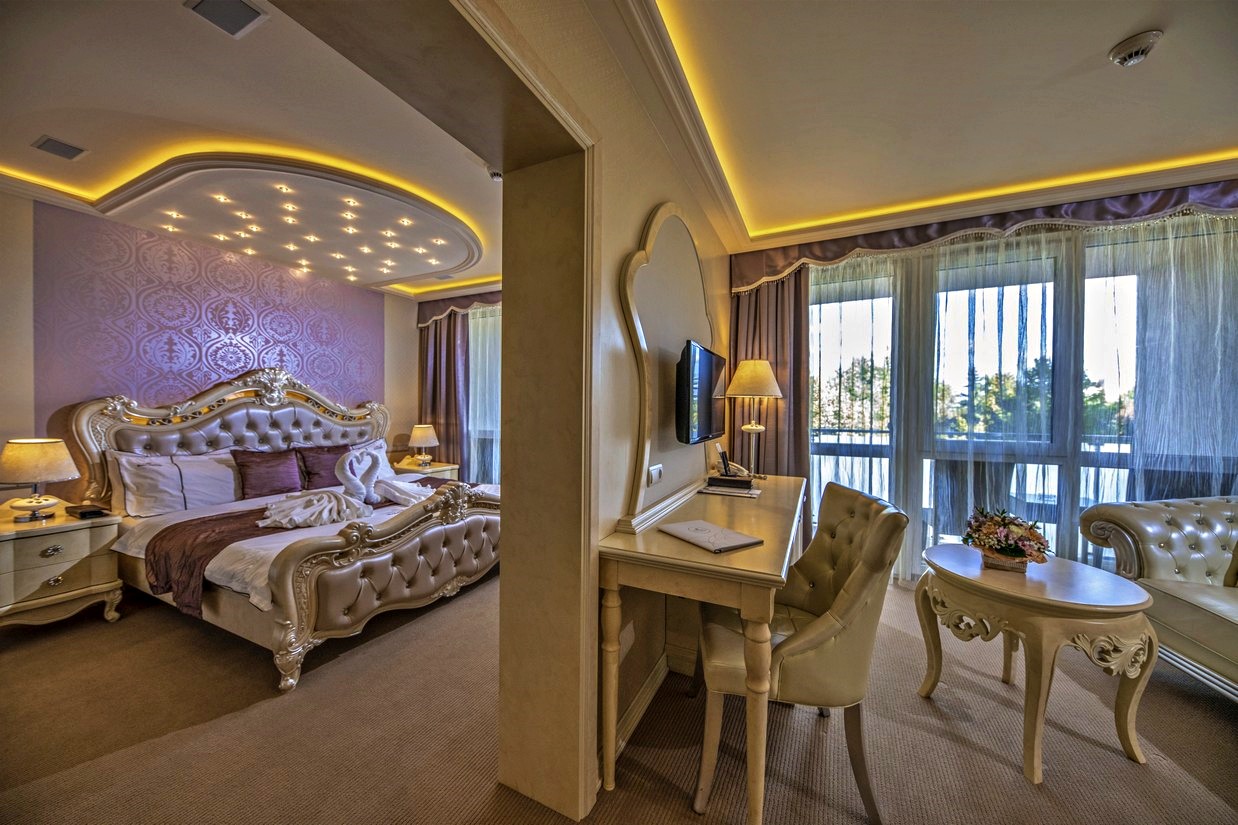 gyongy-lakosztaly-l Gyongy-lakosztaly-suit-teljes-HotelDelibab