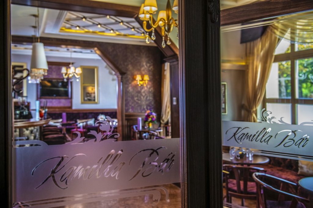 Kamilla-Bar01 Gasztronomia-Kamilla-bar