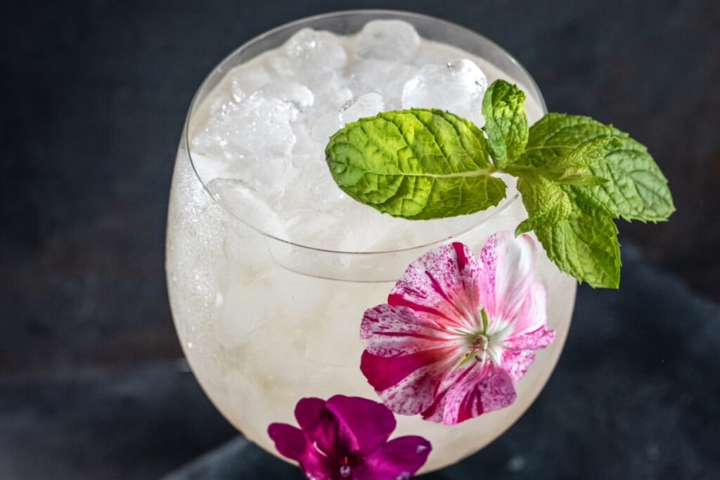 Kavezo_Rose_garden_1238x825 Mirage kávézó - Hotel Délibáb Hajdúszoboszló